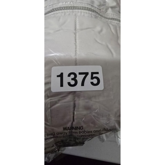 Old Navy Women's Full Zip Puffer Vest Fleece Lined Pockets Ivory Size Medium - Picture 8 of 8